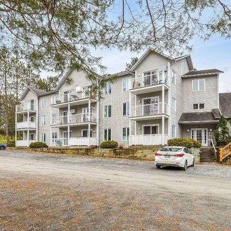 Petit condo/appart studio à Sutton tout inclus location annuelle - Photo 4