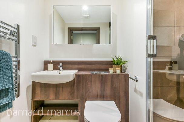 Victoria Road - Photo 1