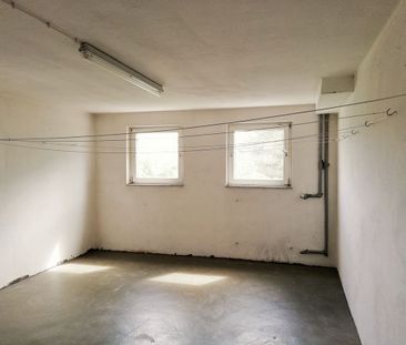 Großzügige, neue 3,5 DG Zimmerwohnung in Strinz-Trinitatis ab sofor... - Photo 3