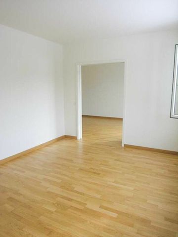 Moderne 4-Zimmer-Wohnung an ruhiger Lage - Photo 2