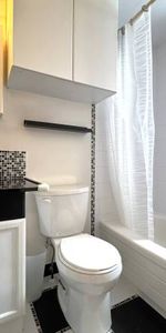 589 ANNETTE ST. TOP FL - CHARMING 2BED/1BATH IN BLOOR WEST VILLAGE - Photo 4