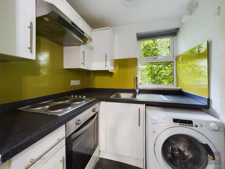 Studio to rent - Photo 3