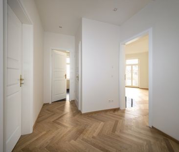 Helle 3 Zimmer-Wohnung im sanierten Altbau mit Fußbodenheizung und ... - Photo 3