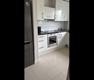 Room in a Shared Flat, Tenbury Close, E7 - Photo 4