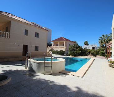 2 Bedrooms Villa in Albir Alicante (Costa Blanca) - Photo 3