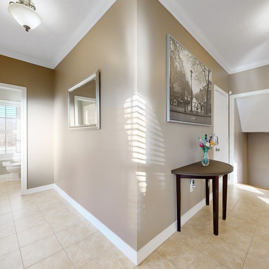 For Lease - 275 Peak Point Boulevard, Vaughan, Ontario - Photo 1