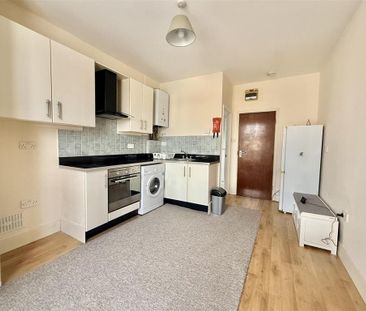 Property to rent - Photo 4