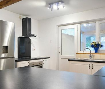 2 bedroom terraced house to rent - Photo 5