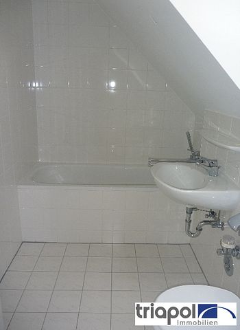 Individuelle 3-Zi-Maisonettewohnung mit Wanne, Dusche, Parkett und Gäste-WC. - Photo 3