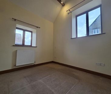 2 bedroom detached house to rent - Photo 4