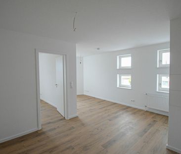 6595 - Erstbezug nach Sanierung! Attraktive 2-Zimmer-Wohnung direkt... - Foto 1