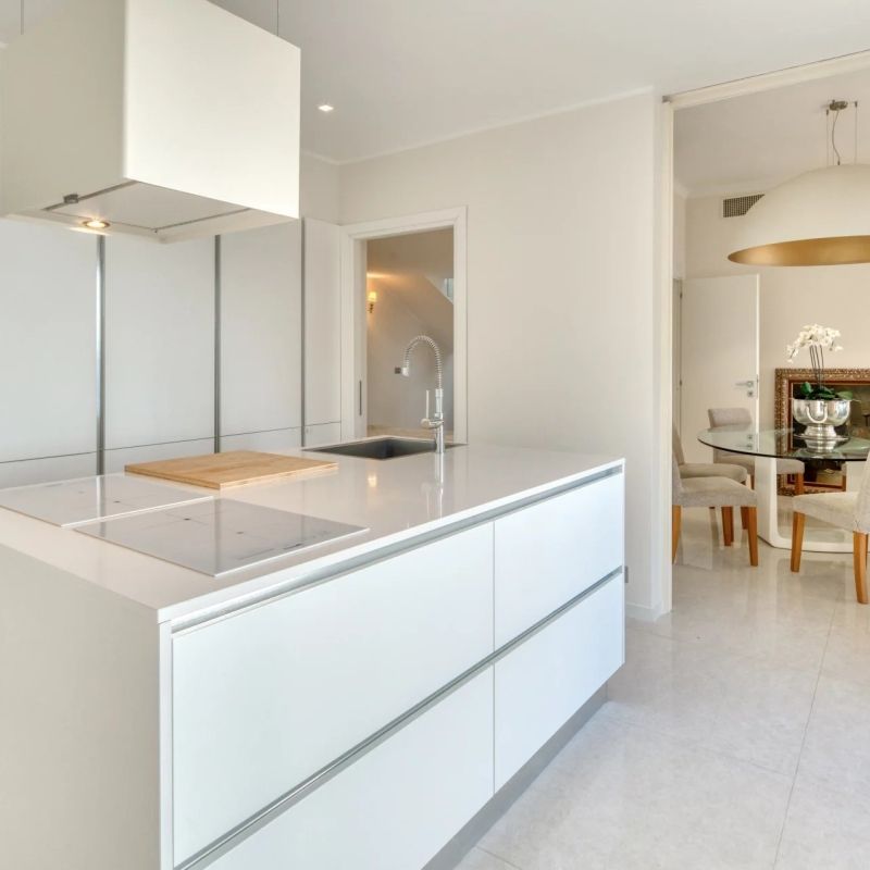 Éze – Location longue durée – Villa 4 suites & piscine avec vue mer panoramique - Photo 1