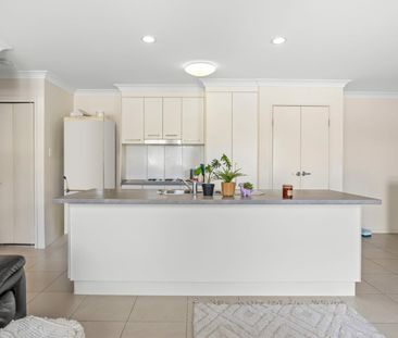 Stunning 2 Bedroom Unit in Coomera - Photo 5