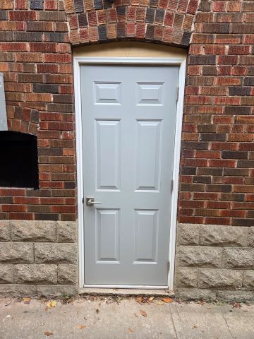 For Lease - 126 Lawrence Avenue Unit# Lower, Toronto, Ontario - Photo 5