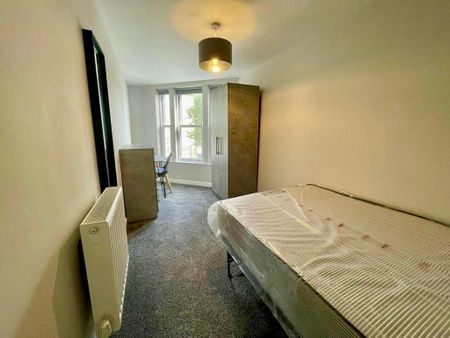 Room in a Shared House, Whiteladies Road, BS8 - Photo 5