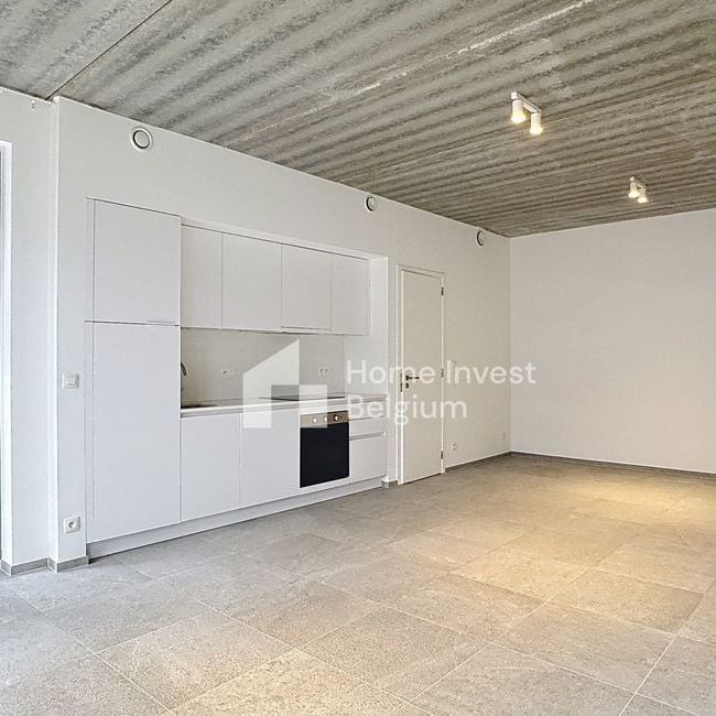Appartement te huur in Antwerpen voor € 920 met 1 slaapkamer - Photo 1