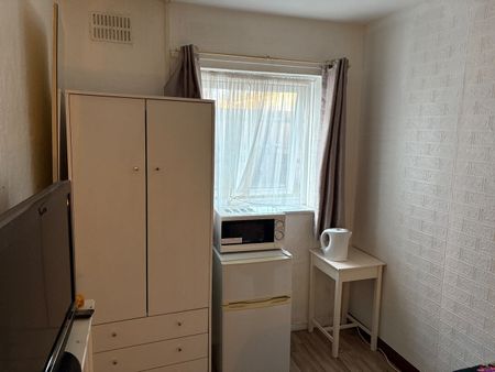 Room in a Shared House, Villiers Street, CV2 - Photo 3