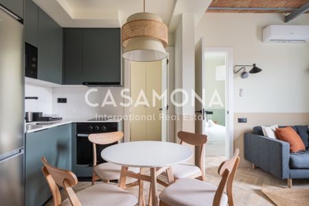 Bright And Fully Renovated 3-Bedroom Apartment In Poble Nou - Photo 2