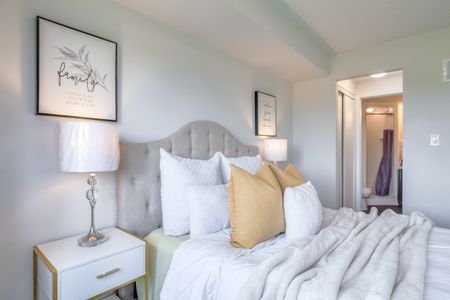 For Lease - 13 Eaton Park Lane Unit# 16, Toronto, Ontario - Photo 2