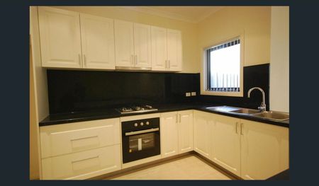 Private, Peaceful and Central - Photo 3