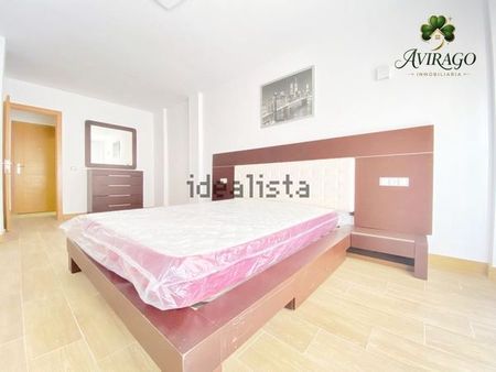 Alquiler de piso en Calle Bellavista - Photo 2