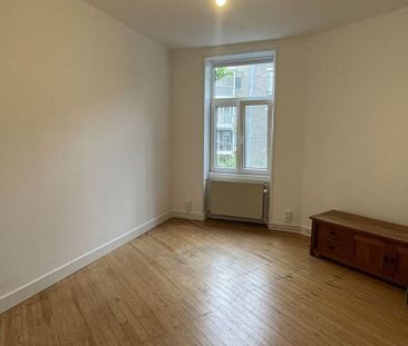 Appartement te huur in Antwerpen voor € 1.300 met 3 slaapkamers - Photo 3