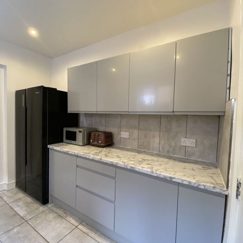 Broadlands Road, Southampton - Photo 1