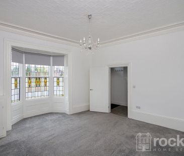 3 bedroom parking to rent - Photo 1