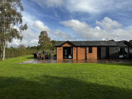 4 bedroom barn conversion to rent - Photo 4