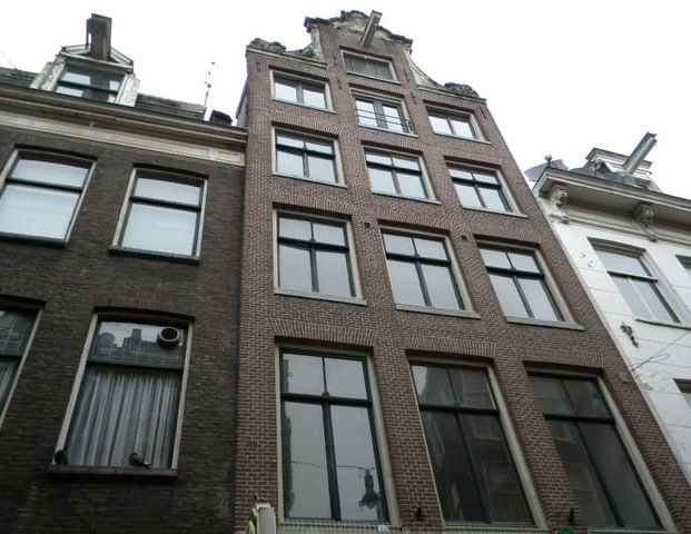 Appartement te huur: Warmoesstraat 60-3 1012 JG Amsterdam - Photo 1