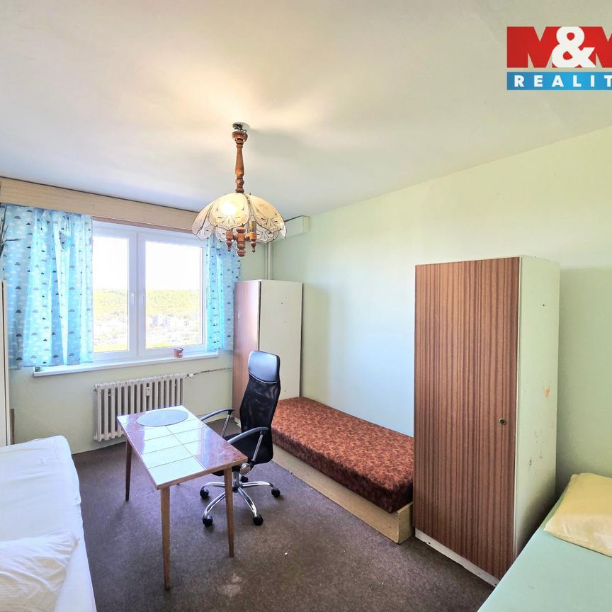 Pronájem bytu 2+1 40 m², Štúrova 1701, Praha - Photo 1