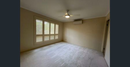 Spacious Family Home – 80 Gainsborough Avenue, Mackenzie QLD 4156 - Photo 5