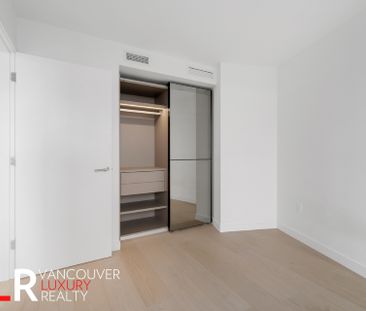 Condo in Downtown Vancouver, BC - Photo 4