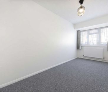 Chislehurst Avenue, N12, London - Photo 4