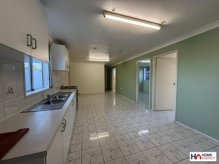 Dual Living Opportunity, House & Granny Flat Together - Photo 5
