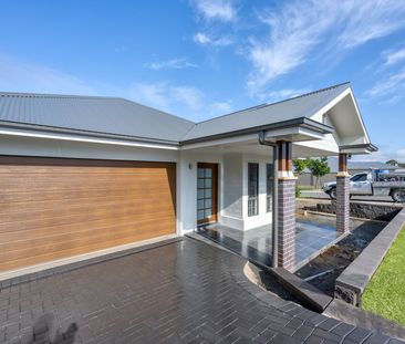 Stylish and Spacious Family Home​ - Photo 4