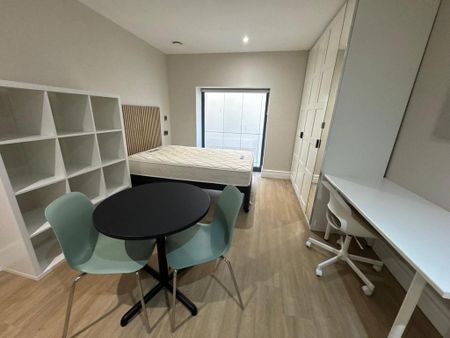 1 bedroom property to rent - Photo 2