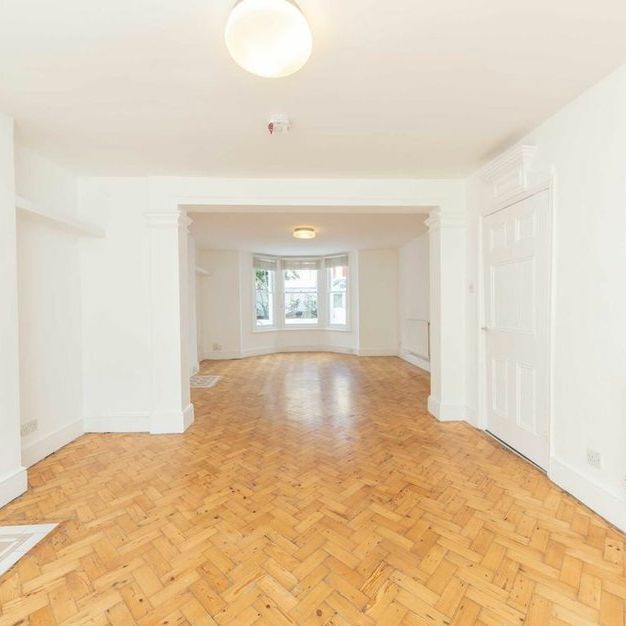 Devonport Road - Photo 1