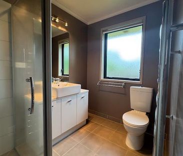 3 bedroom home in Papakura! - Photo 2