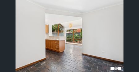 Secure & Stunning Light-Filled 2 Bed Townhouse! - Photo 3