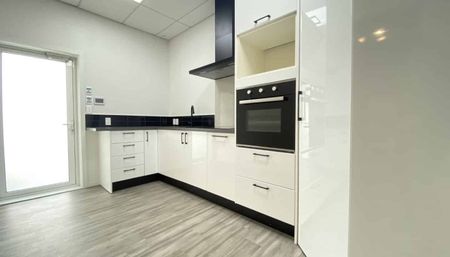 CITY CENTRE - 2 BEDROOMS - Photo 3