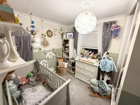 3 bedroom detached house to rent - Photo 5