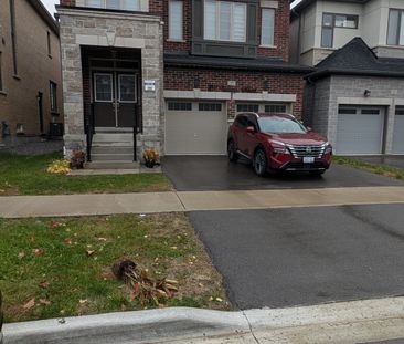 For Lease - 27 Vickery Street, Whitby, Ontario - Photo 3