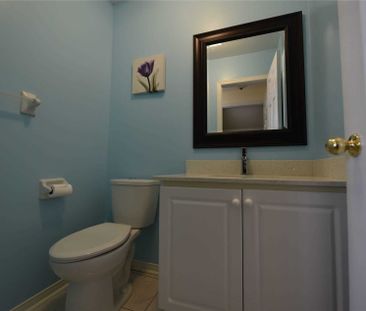For Lease - 33 Holmwood Street, Richmond Hill, Ontario - Photo 3
