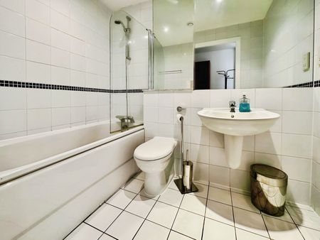 2 bedroom apartment to rent - Photo 5