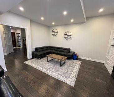 For Lease - 419 Seneca Court Unit# Upper, Newmarket, Ontario - Photo 3