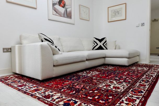 3 Bed Flat, Middleton Way, SE13 - Photo 1