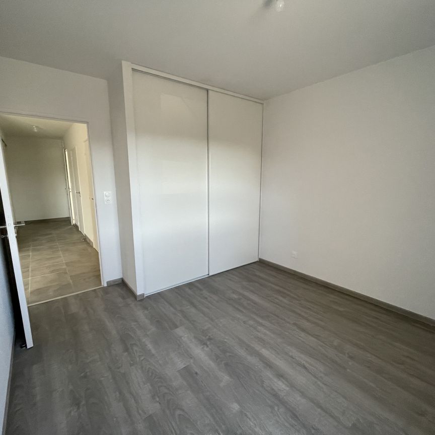 Location Appartement 2 pièces 50m² OLEMPS 12510 - Photo 1
