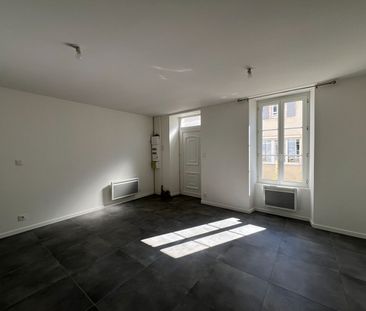 Location Appartement 3 pièces 46m² - Photo 3