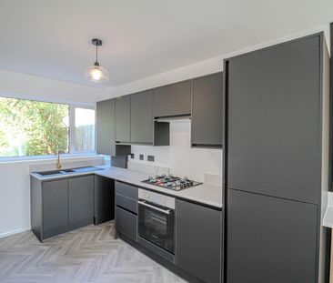 2 Bed Semi-Detached House, Dunmow Court, NG3 - Photo 6